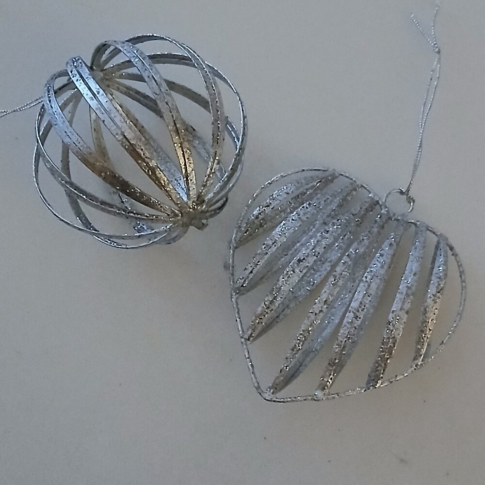 Sparkly Silver Christmas Ball Ornaments